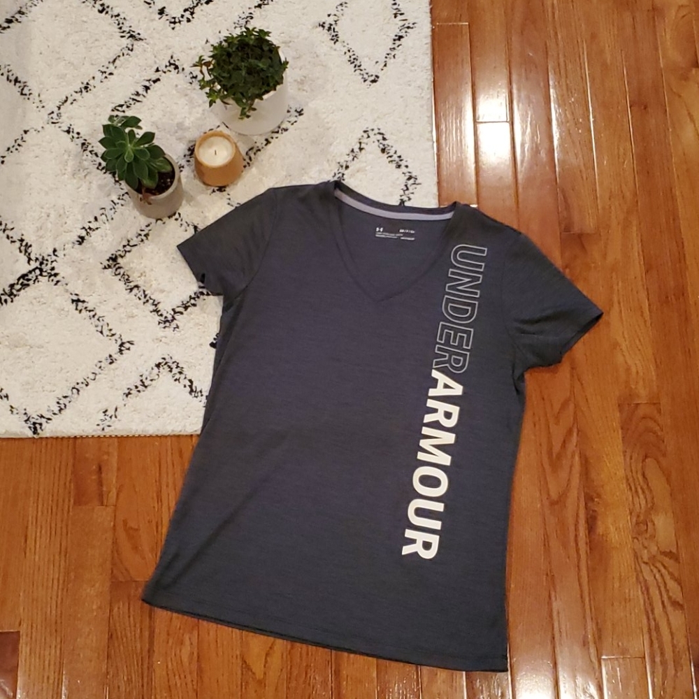 MOVING: MAKE OFFER! Under Armour Shirt